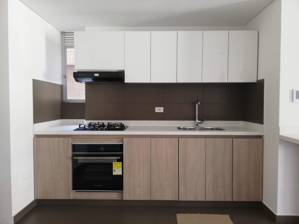 Cocinas integrales, Muebles para baños en Bogotá, Colombia. Cúbiko Arquitectura. Diseño de todo tipo de muebles, mobiliario, carpintería arquitectónica, remodelaciones y obra civil en Bogotá, Colombia. Proyectos en el hogar, comercial y empresarial. Closets, Mobiliario para oficinas, Centros de entretenimiento, Puertas entamboradas y macizas, Decoración y manejo de maderas Contrachapadas. Asesoría en diseño y arquitectura interior, Presentación de planos técnicos, Mobiliario, Ebanistería, Remodelaciones, Renders. Diseñamos Espacios comerciales para Locales, Vivienda, Oficinas. Obras civiles, Reparaciones locativas, Fabricación y montaje de estructuras metálicas, Fabricación y montaje de divisiones para oficinas en vidrio y acero inoxidable, Mobiliario en acero inox, Mobiliario y superficies en resina acrilica corian. Diseño de muebles y mobiliario para Sector educativo y Sector salud. Impermeabilizaciones.