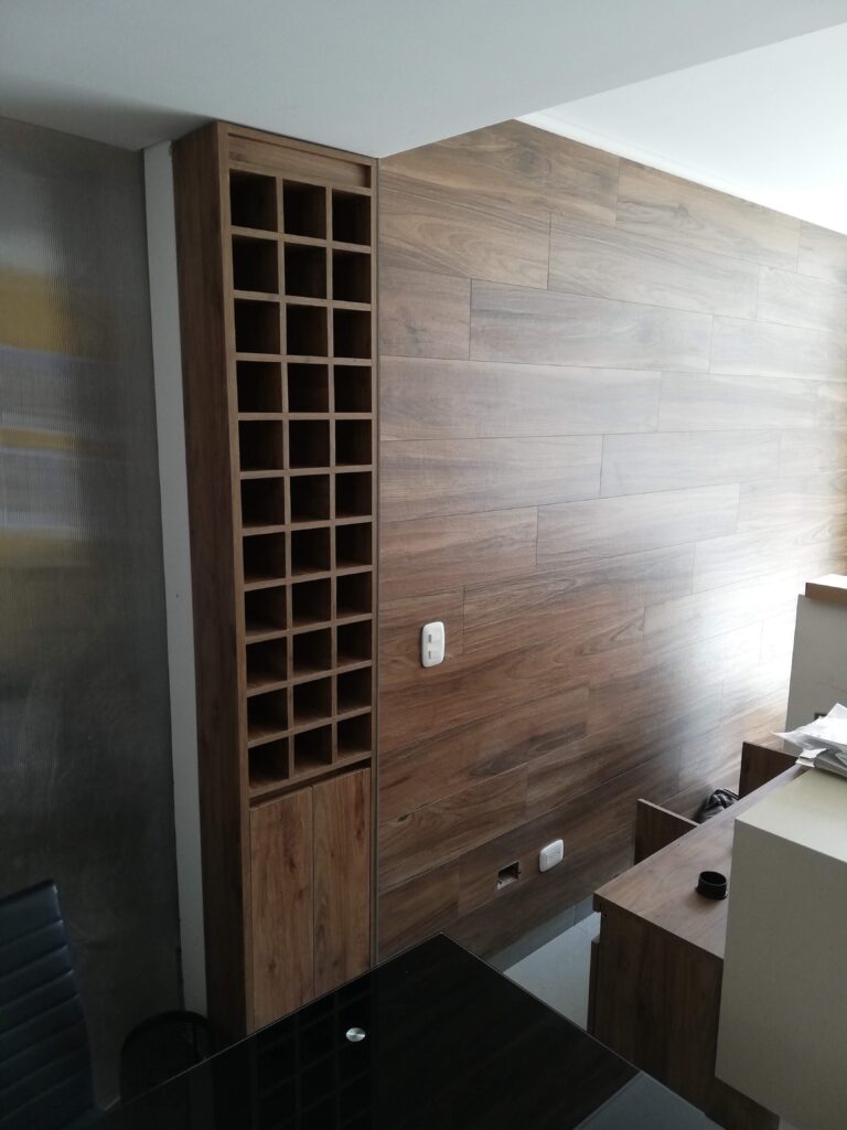 Remodelaciones de viviendas, apartamentos, oficinas y obra civil en Bogotá, Colombia. Cúbiko Arquitectura. Diseño de todo tipo de muebles, mobiliario, carpintería arquitectónica, Proyectos en el hogar, comercial y empresarial. Closets, Mobiliario para oficinas, Centros de entretenimiento, Puertas entamboradas y macizas, Decoración y manejo de maderas Contrachapadas. Asesoría en diseño y arquitectura interior, Presentación de planos técnicos, Mobiliario, Ebanistería, Remodelaciones, Renders. Diseñamos Espacios comerciales para Locales, Vivienda, Oficinas. Obras civiles, Reparaciones locativas, Fabricación y montaje de estructuras metálicas, Fabricación y montaje de divisiones para oficinas en vidrio y acero inoxidable, Mobiliario en acero inox, Mobiliario y superficies en resina acrilica corian. Diseño de muebles y mobiliario para Sector educativo y Sector salud. Impermeabilizaciones.